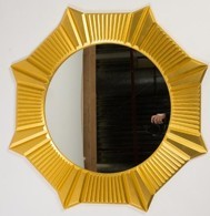 Круглое зеркало Фрида в Элисте