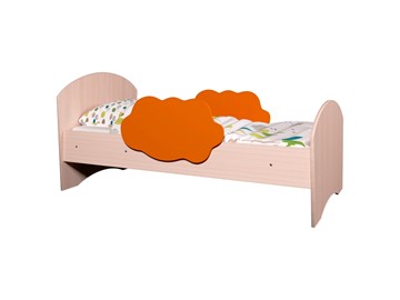 Кровать с бортиками Тучка, корпус Дуб млечный, фасад Оранжевый в Элисте
