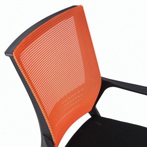 Кресло компьютерное Brabix Balance MG-320 (с подлокотниками, комбинированное черное/оранжевое) в Элисте - предосмотр 3