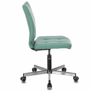 Офисное кресло Brabix Stream MG-314 (без подлокотников, пятилучие серебристое, экокожа, серо-голубое) в Элисте - предосмотр 1