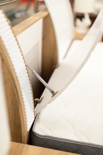 Кровать спальная Бари 1600 с подъёмным механизмом Дуб Золотой/Белый ЛД 698.220 в Элисте - изображение 14