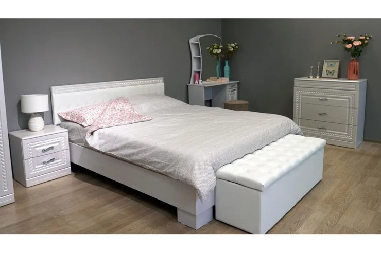 Кровать Гертруда, М8, 160х200 Экокожа с пуговицами без основания, белая лиственница/ясень жемчужный в Элисте - изображение 3