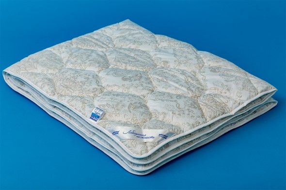 Одеяло всесезонное полутороспальное Лебединая нежность в Элисте - изображение